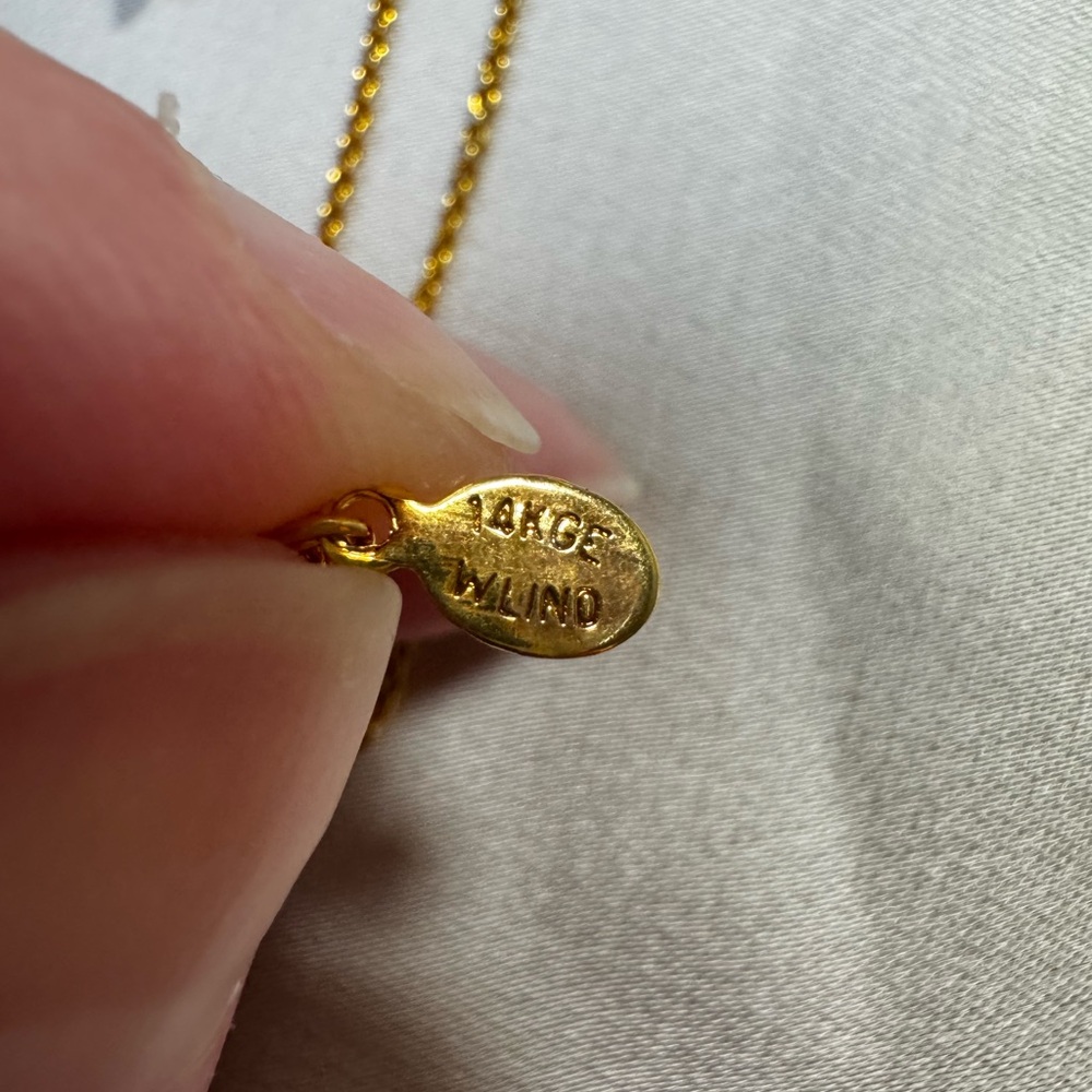 Elegant 14k Gold Cage Pendant Necklace - Picture 4 of 4